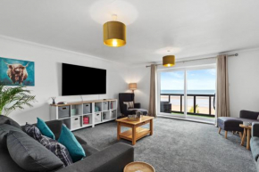 Penrose - Beach House with Direct Beach Access